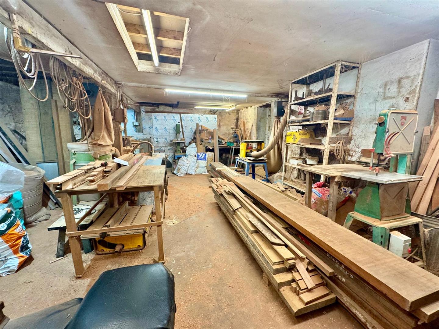 PHOTO-2025-10-20-17-47-12 (1).jpg